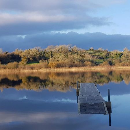 Bernie'S Place Castlebar Bagian luar foto