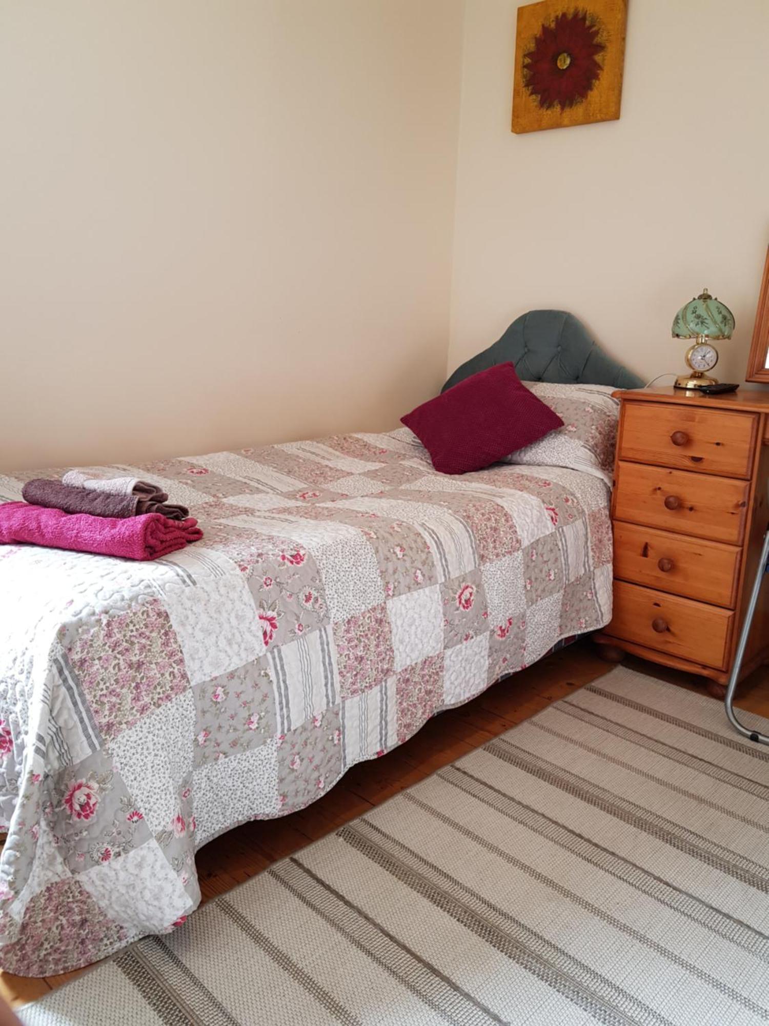 Bernie'S Place Castlebar Bagian luar foto