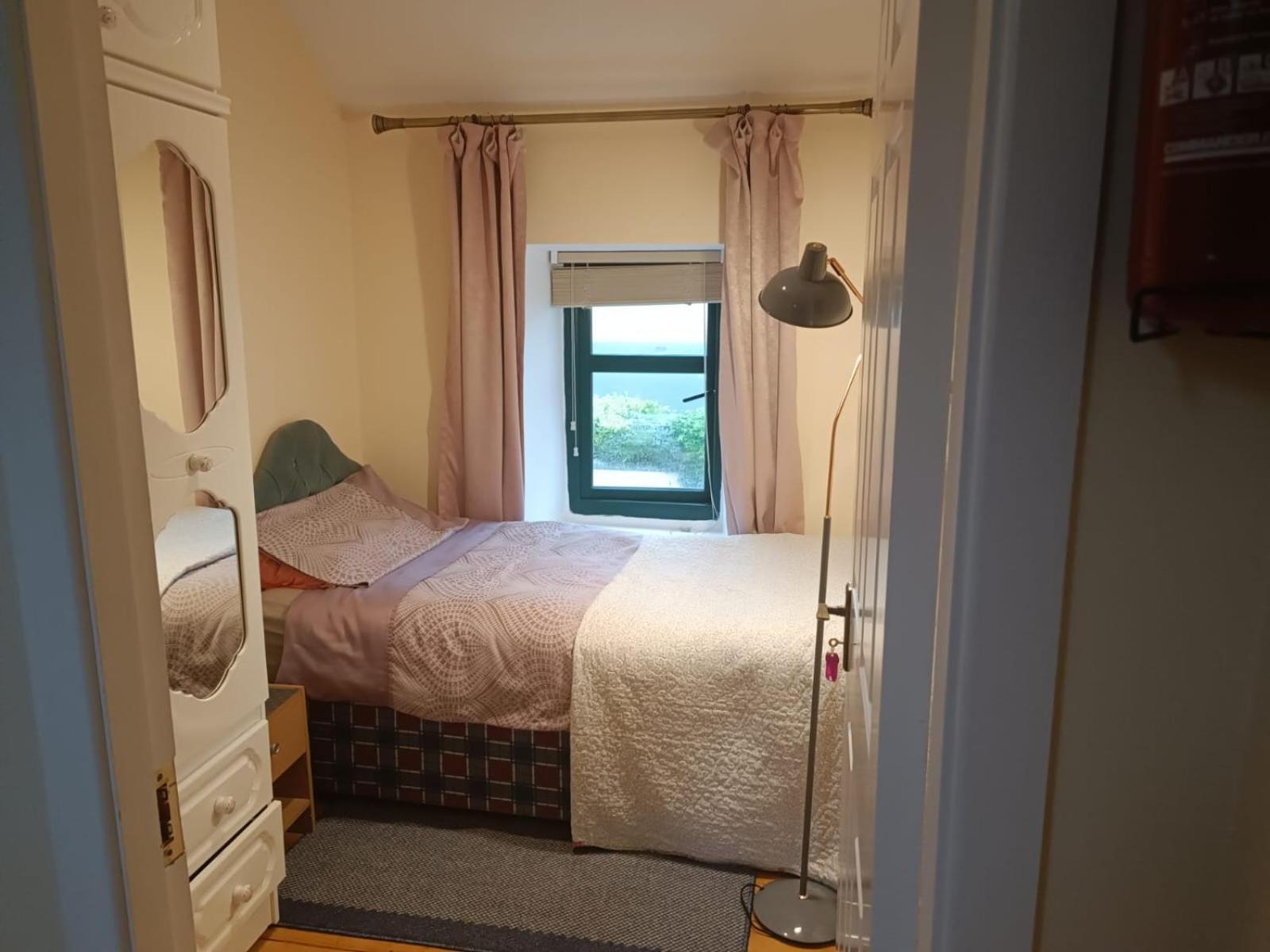 Bernie'S Place Castlebar Ruang foto