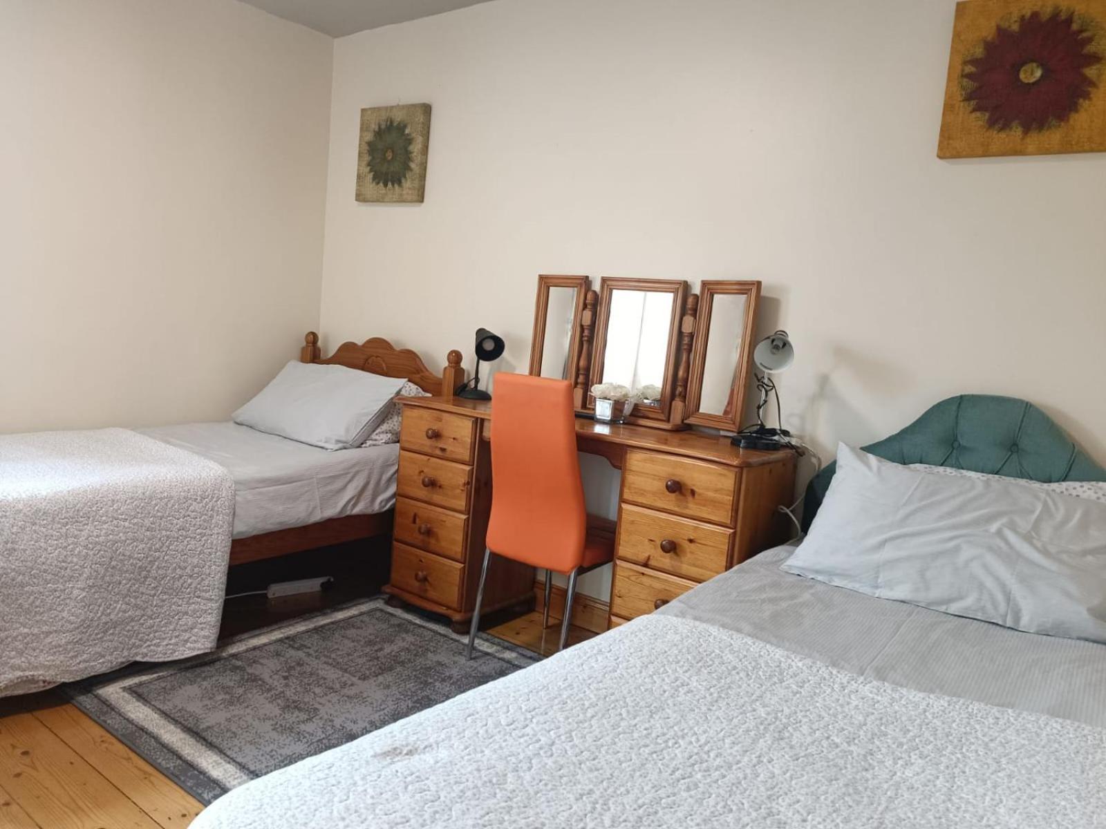 Bernie'S Place Castlebar Ruang foto
